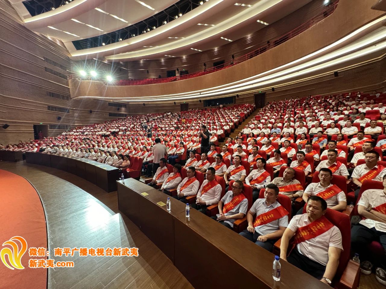 喜報！易順建工集團(tuán)有限公司總經(jīng)理李晉恒榮獲南平市防御“6·9”極端暴雨洪澇災(zāi)害優(yōu)秀個人稱號